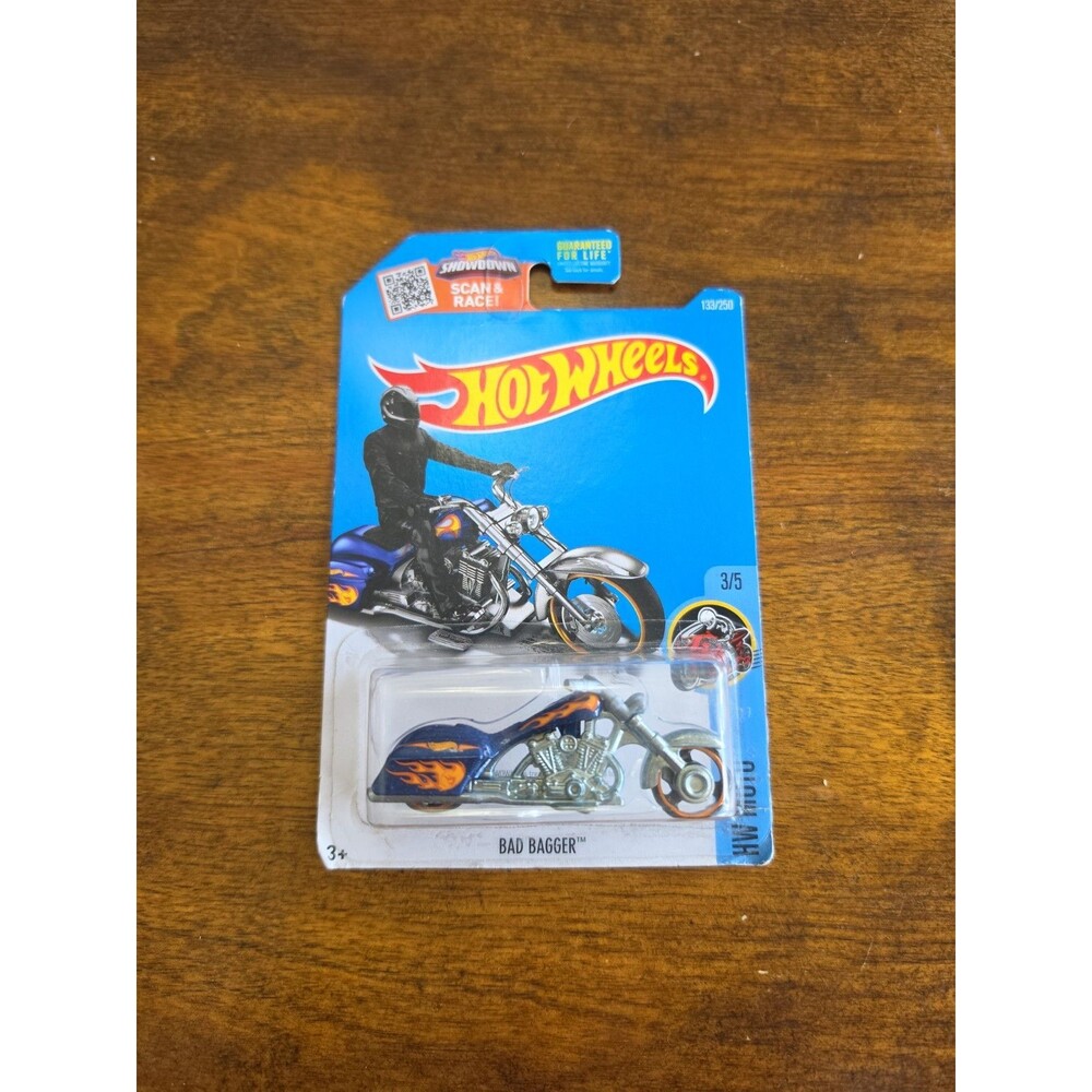 Hot Wheels Bad Bagger — HW Moto 3/5 | Treasure Hunt | Blue Flames | New on Card